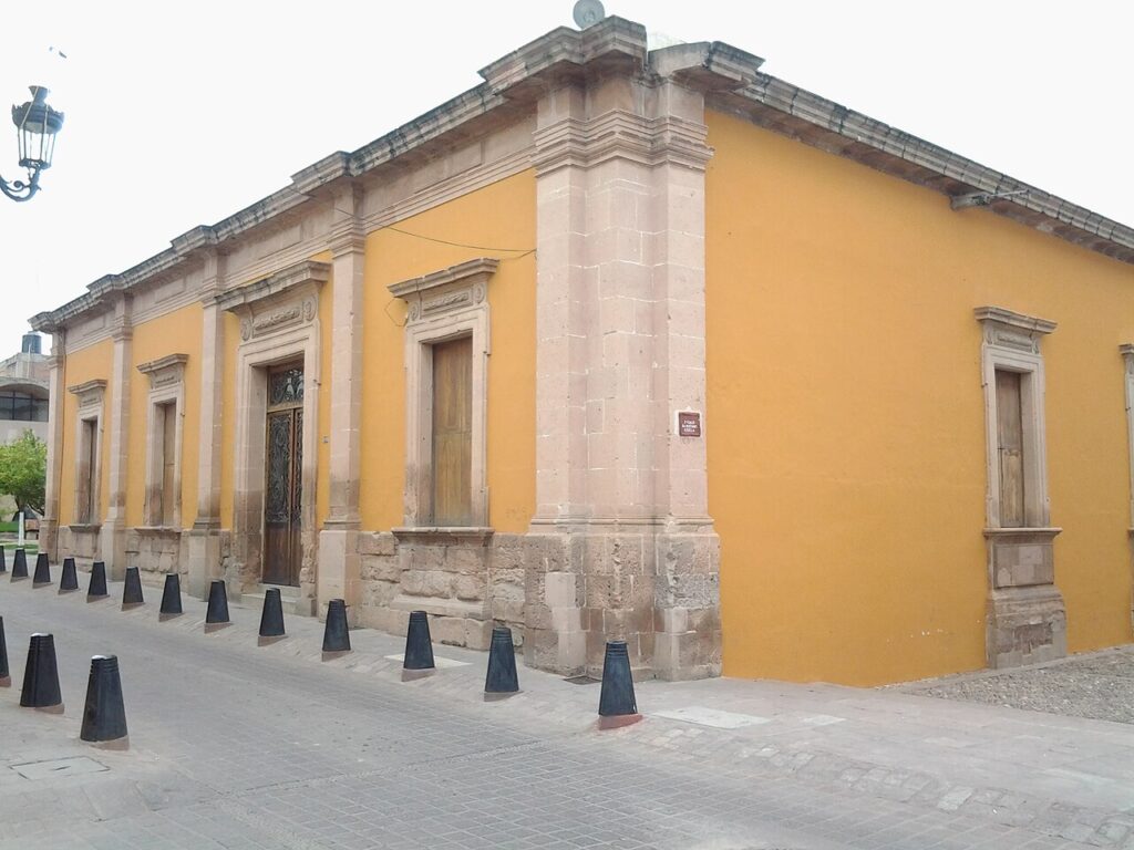 ESCUELA DE ARTES Y OFICIOS "MIGUEL LEANDRO GUERRA" LAGOS DE MORENO, JALISCO