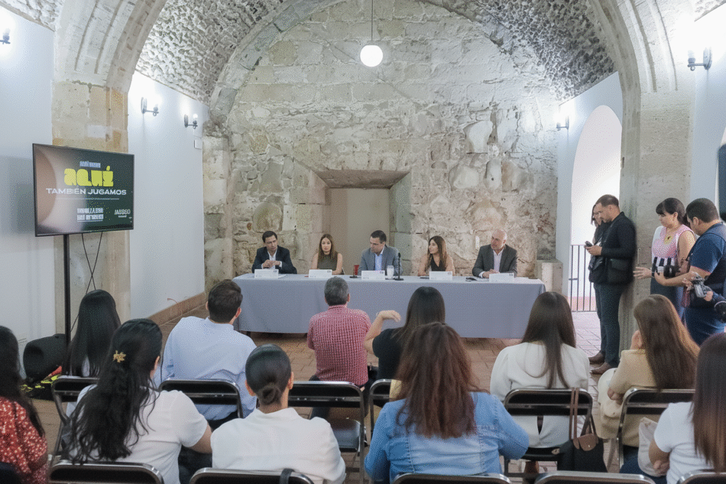 Secretaría de Desarrollo Económico. Lanza Gobierno de Jalisco insignia Somos 26 para negocios certificados durante la Copa del Mundo